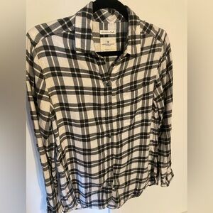 American Eagle Boyfriend Fit Flannel Women’s Small